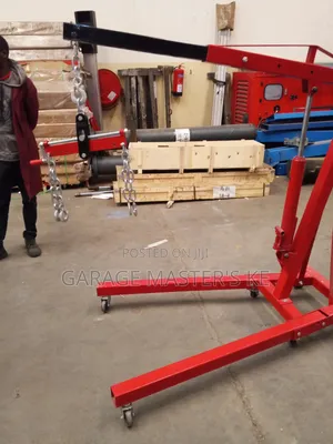 Heavy Duty Engine Crane