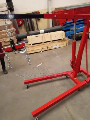 Heavy Duty Engine Crane
