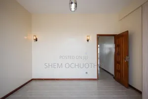 3bdrm Apartment in Muthaiga Square for sale
