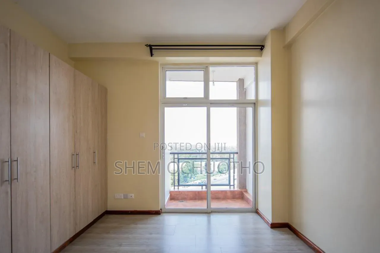 3bdrm Apartment in Muthaiga Square for sale