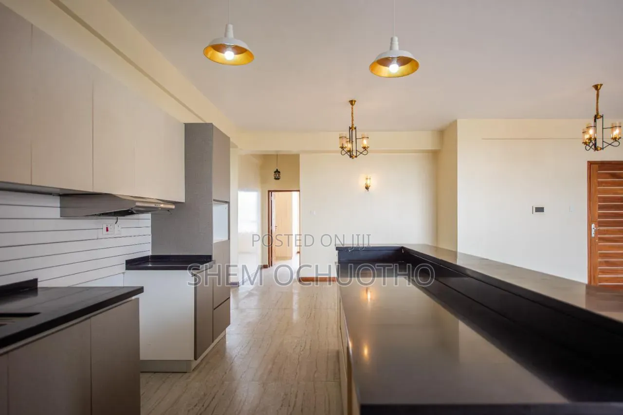3bdrm Apartment in Muthaiga Square for sale