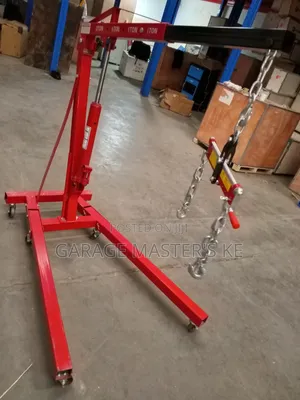 Heavy Commercial Engine Crane
