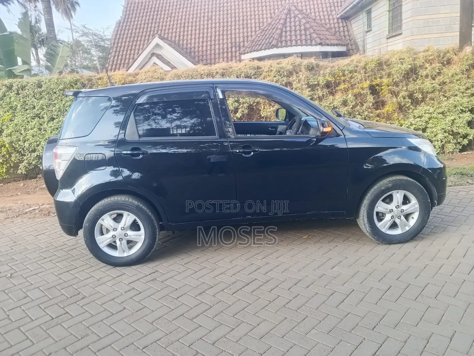 Toyota Rush 2013 Black