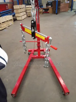 Durable Engine Crane