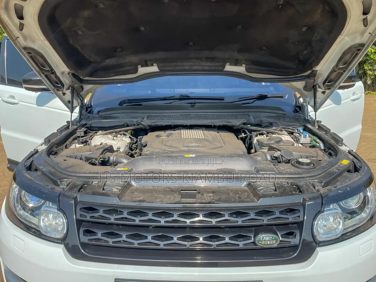Land Rover Range Rover Sport HSE 4dr SUV 4WD (3.0L 6cyl S/C 8A) 2015