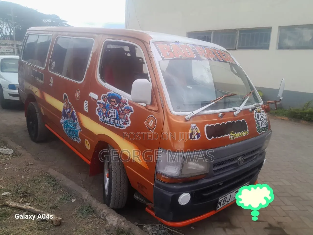 Toyota HiAce 2005 Brown