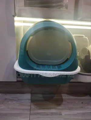 Closed Cat Litter Box