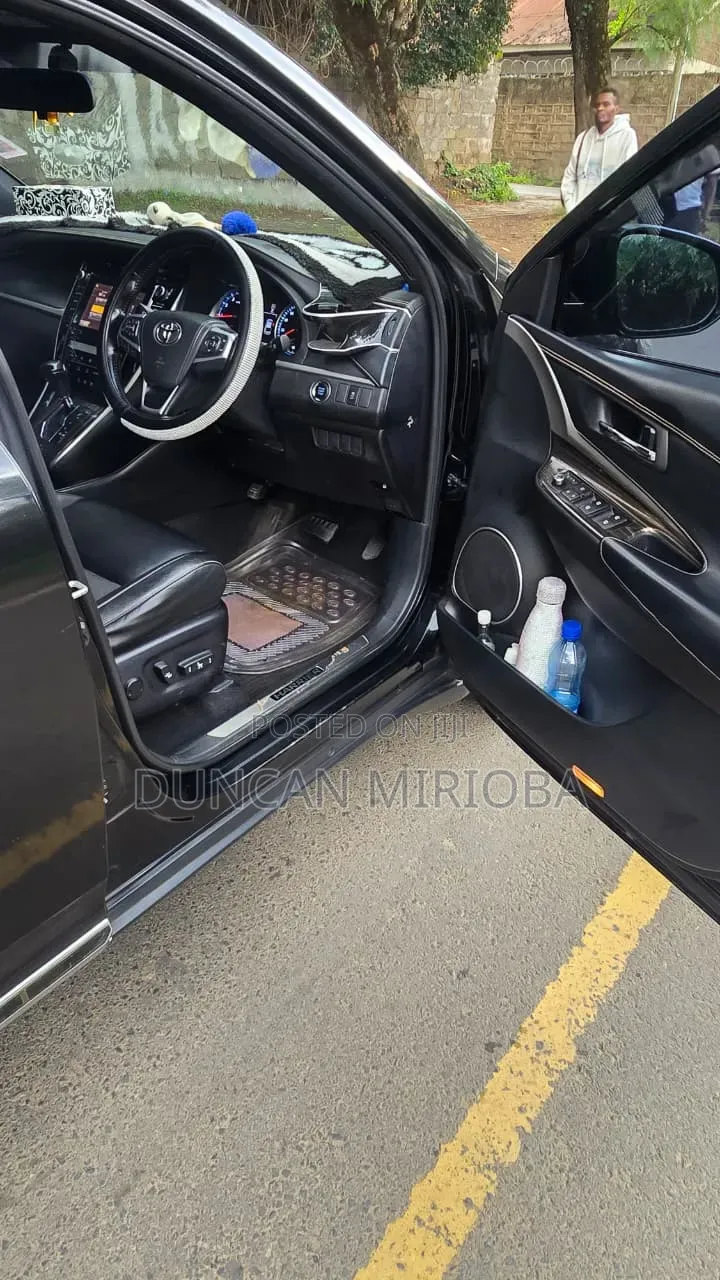 Toyota Harrier 2017 Black