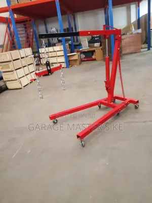 Commercial Engine Crane