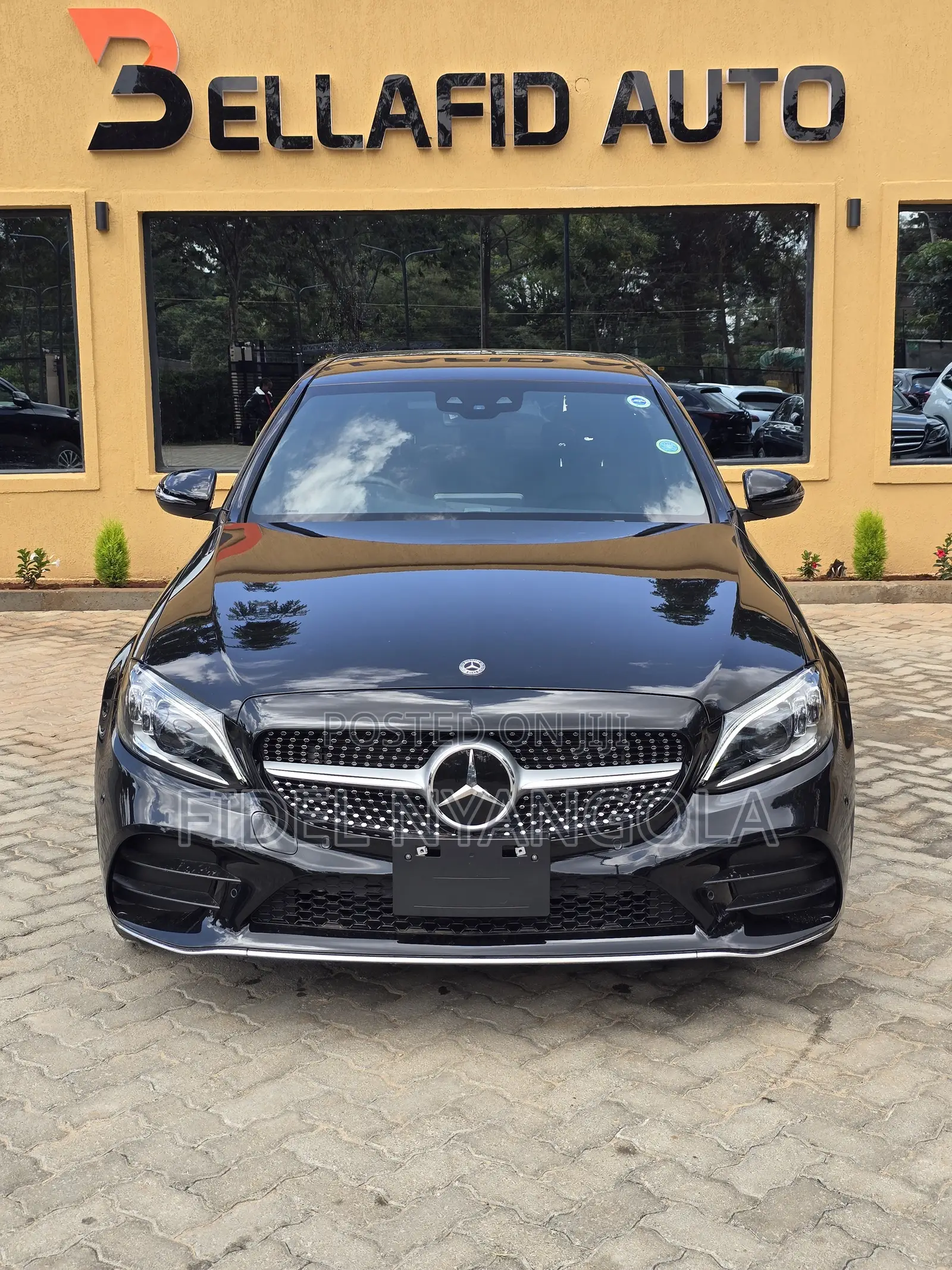 Mercedes-Benz C200 2019 Black