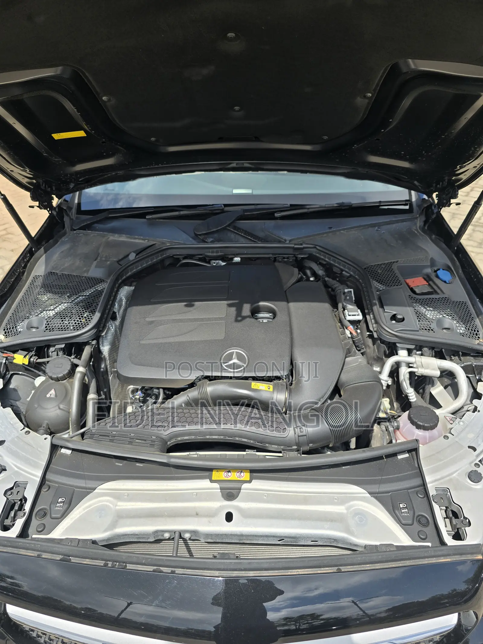 Mercedes-Benz C200 2019 Black