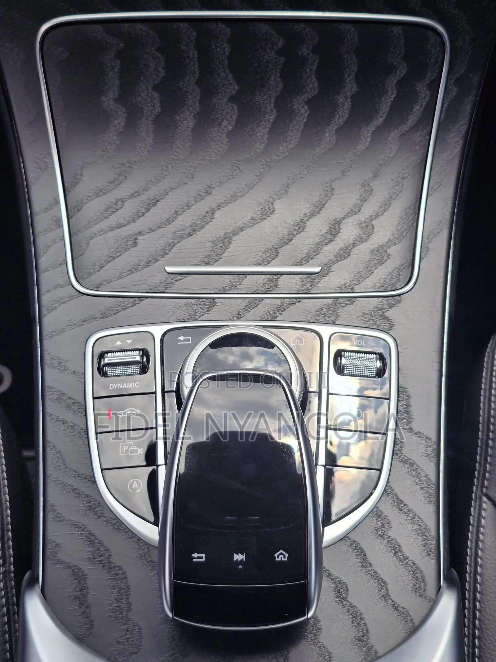 Mercedes-Benz C200 2019 Black