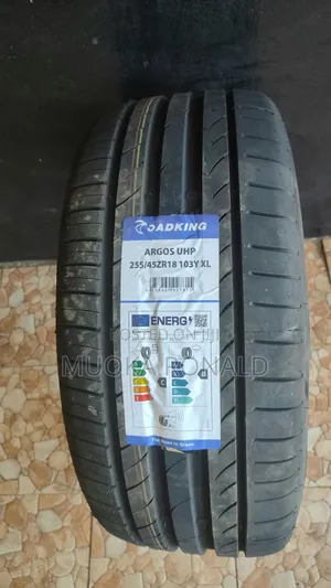 255/45r18 Roadking Tyre