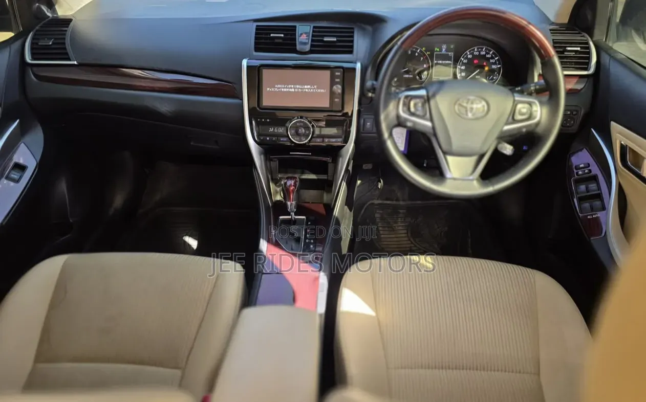 Toyota Premio 2017 White
