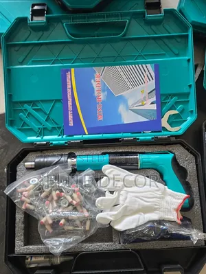 Concrete Nail Gun With 100pcs Nails