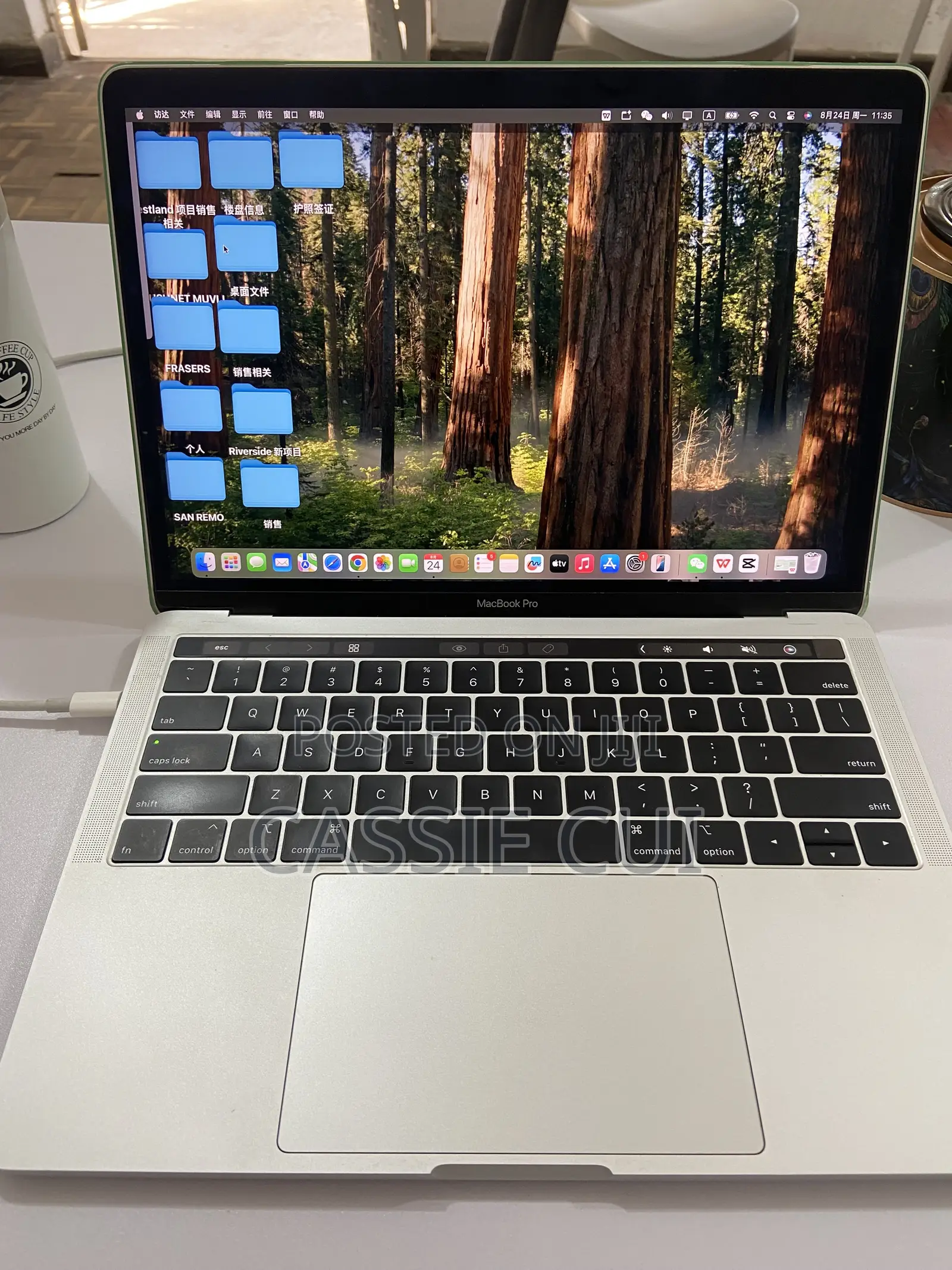 Laptop Apple MacBook Pro 8GB Intel Core Ultra 9 SSHD+SSD 256GB