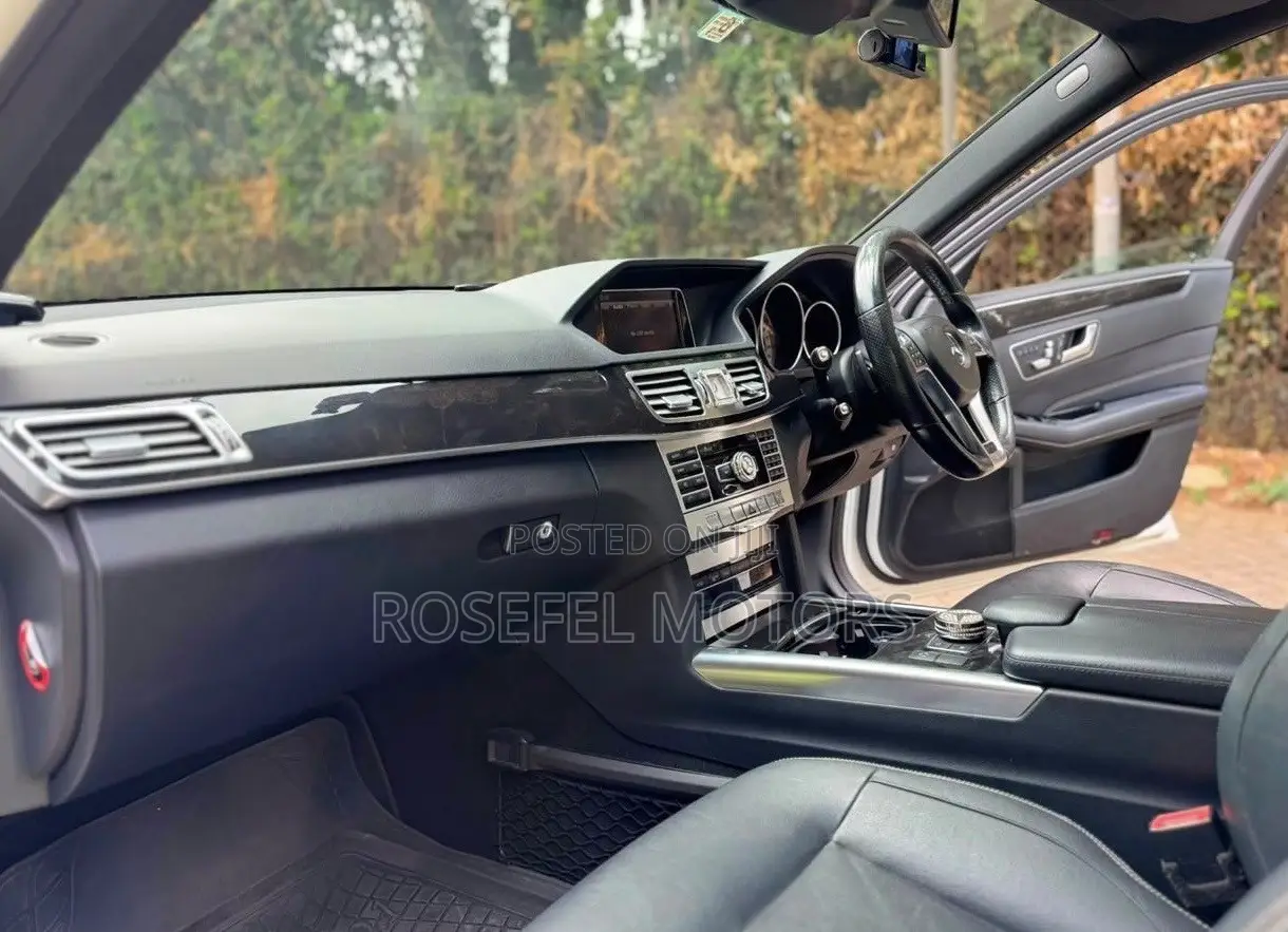 Mercedes-Benz E300 2014 White