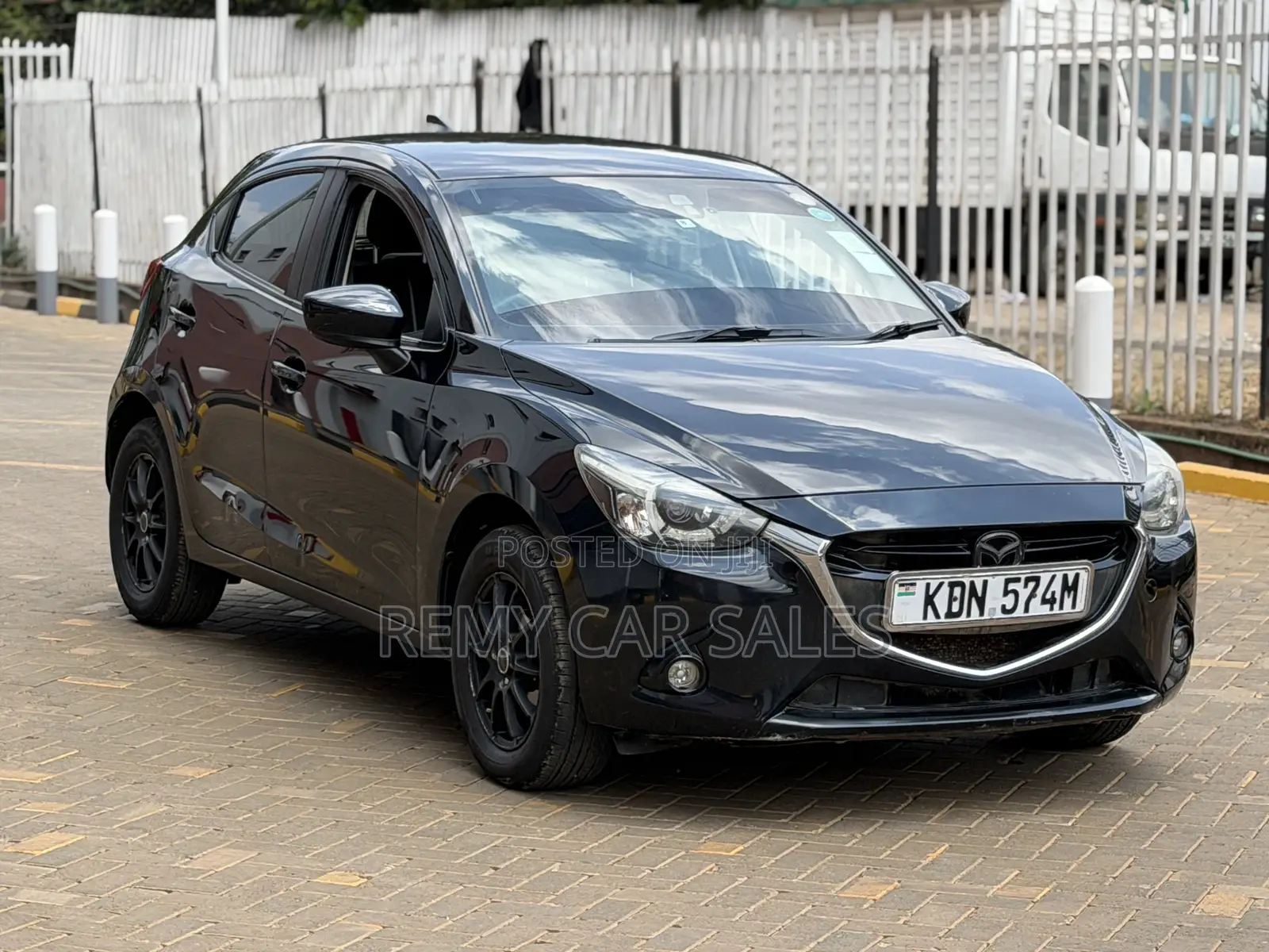 Mazda Demio 2016 Black