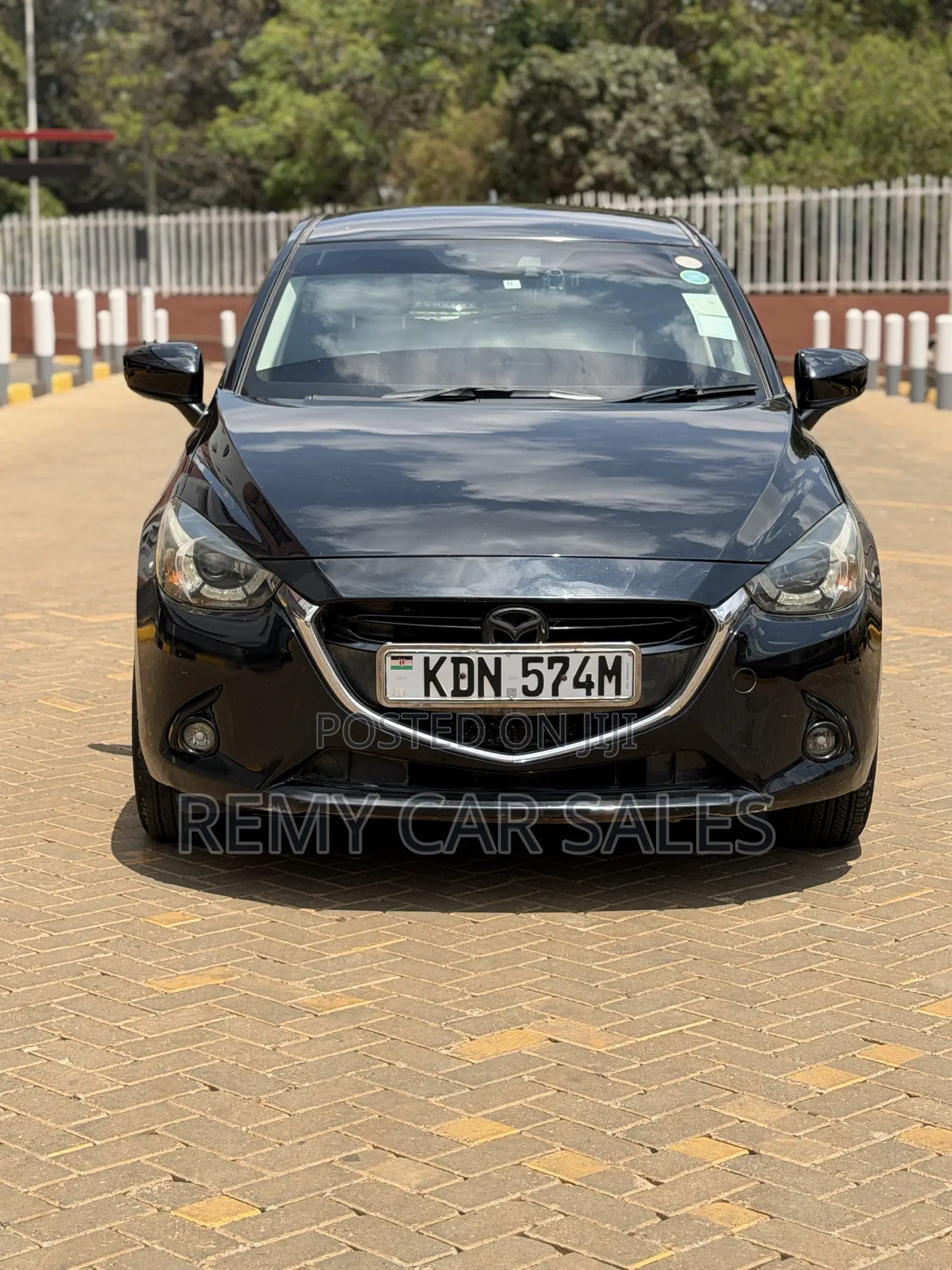 Mazda Demio 2016 Black