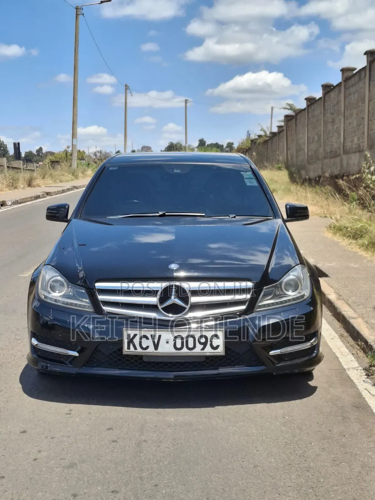 Mercedes-Benz C200 2012 Black