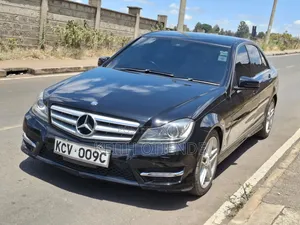 Mercedes-Benz C200 2012 Black