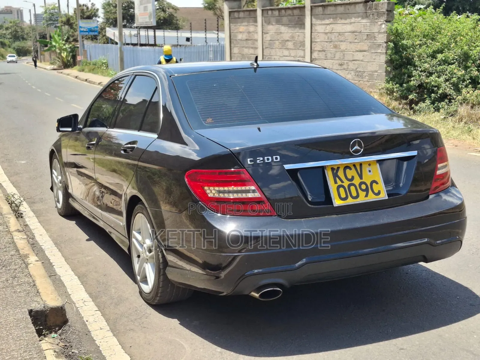 Mercedes-Benz C200 2012 Black