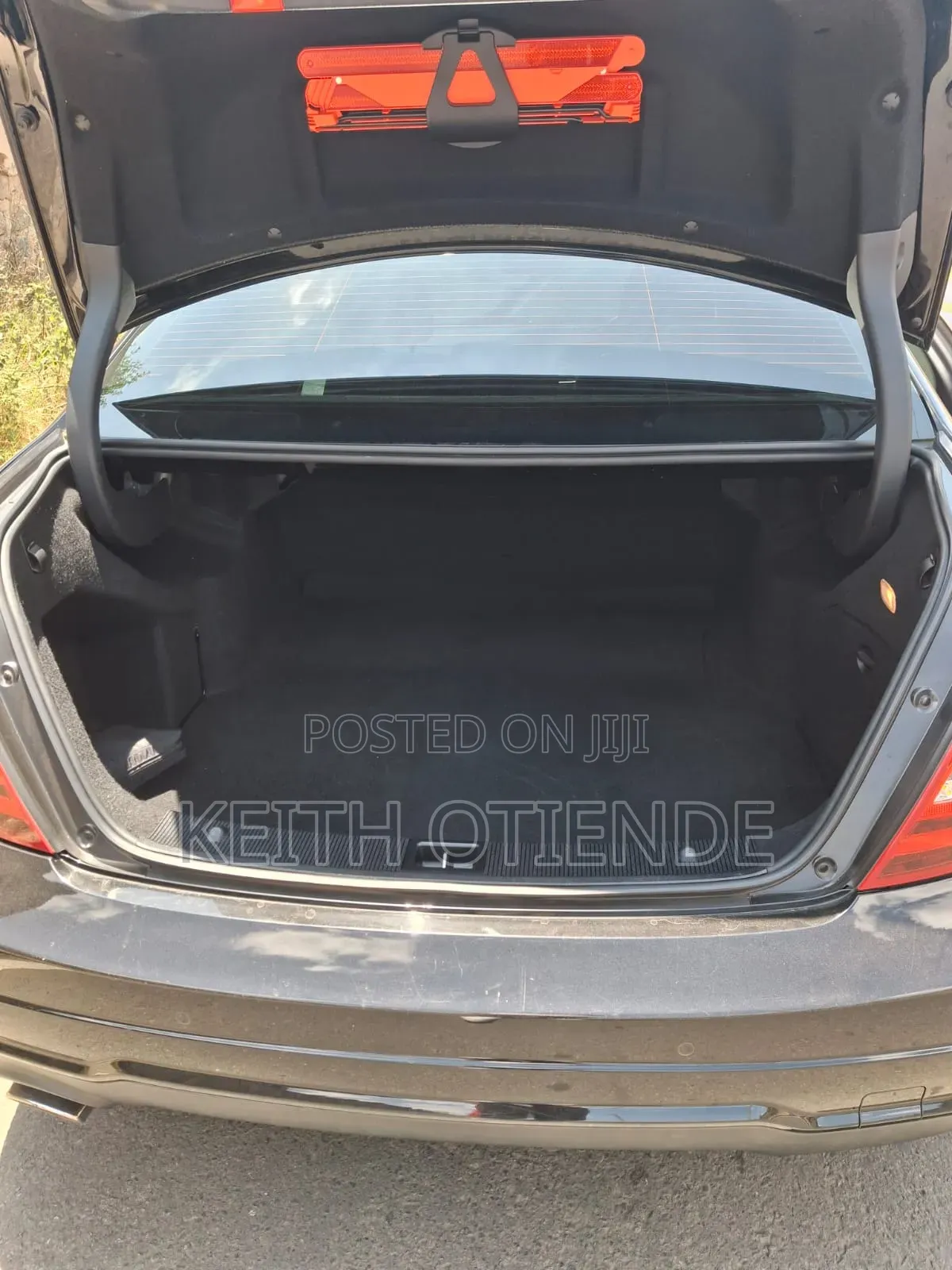 Mercedes-Benz C200 2012 Black