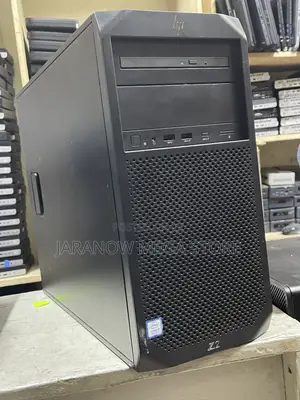 Desktop Computer HP Z2 G4 Tower 16GB Intel Core i7 SSD 512GB