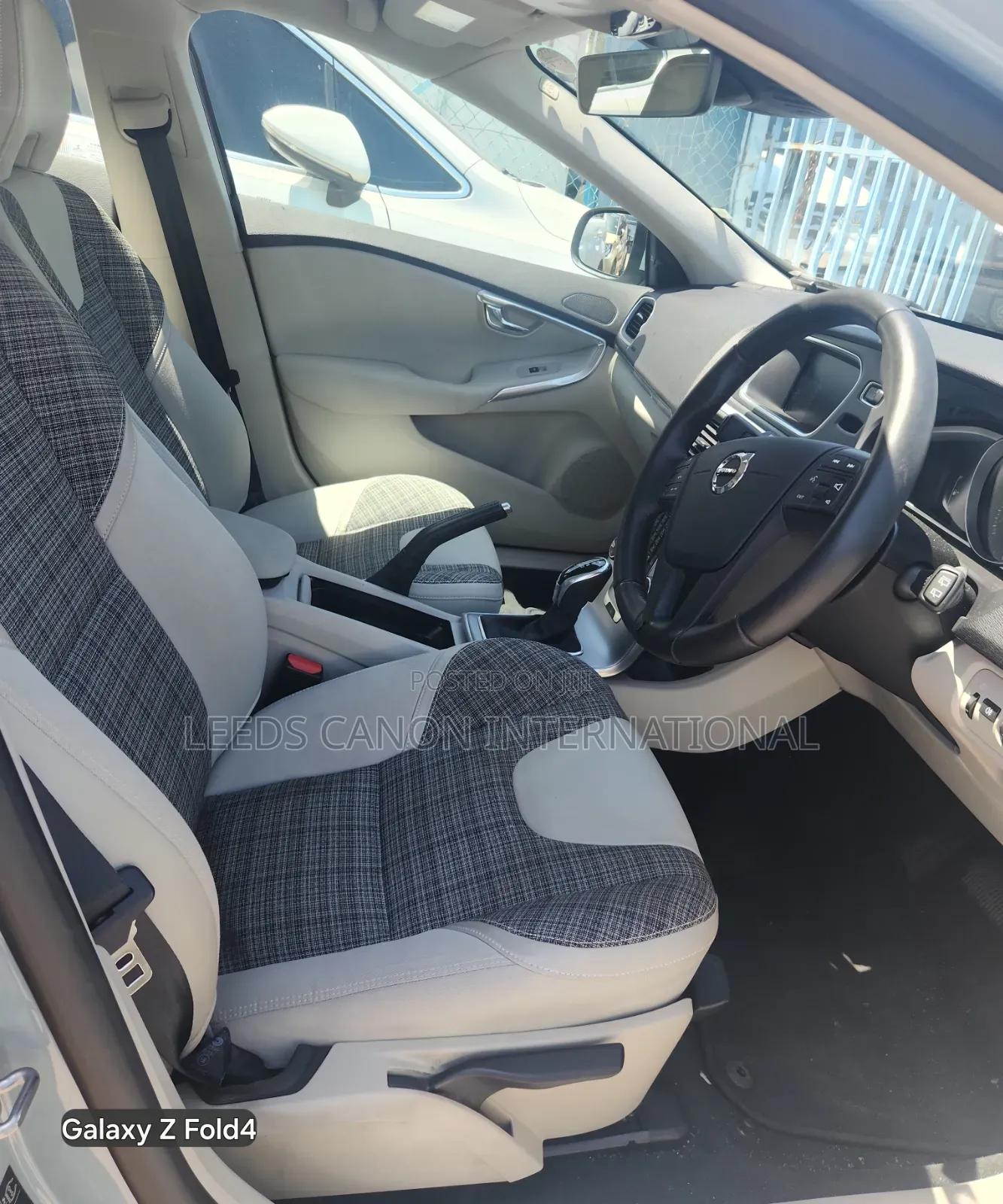Volvo V40 2019