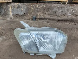 Headlight/Headlamp Probox New Model