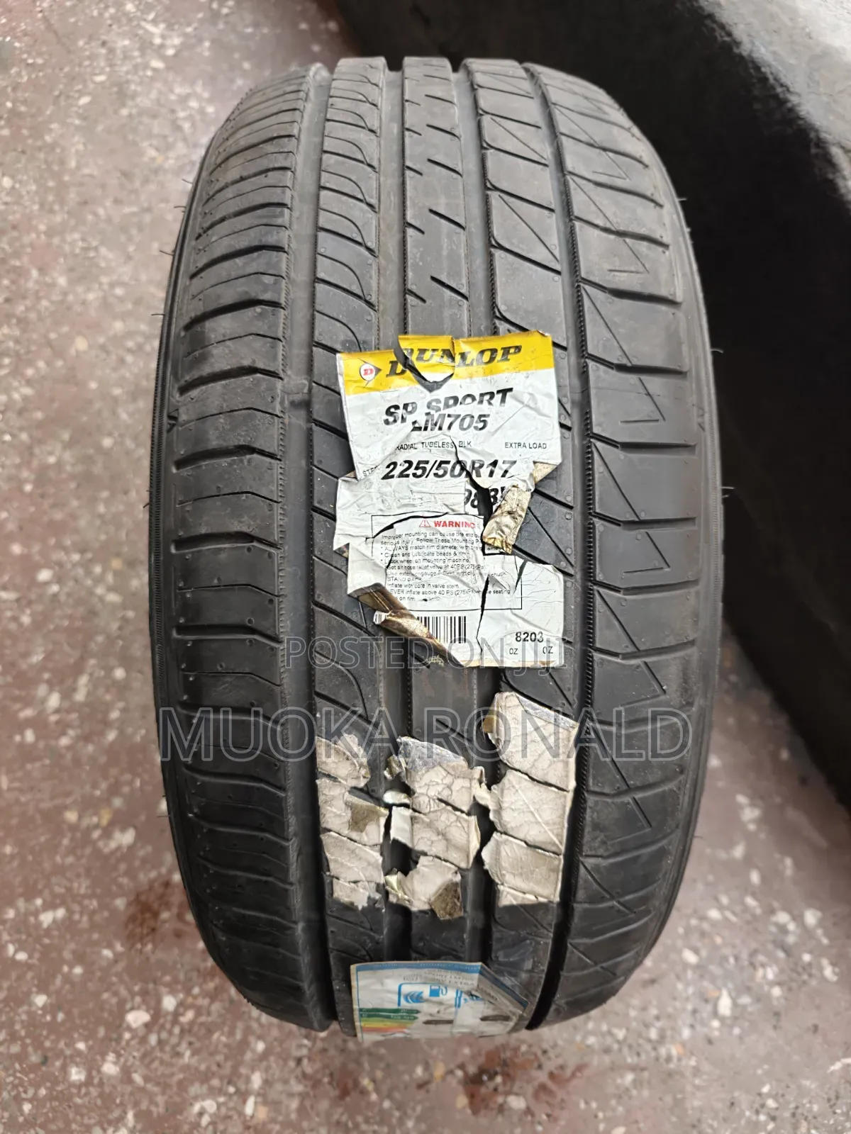 225/50r17 Dunlop Tyre