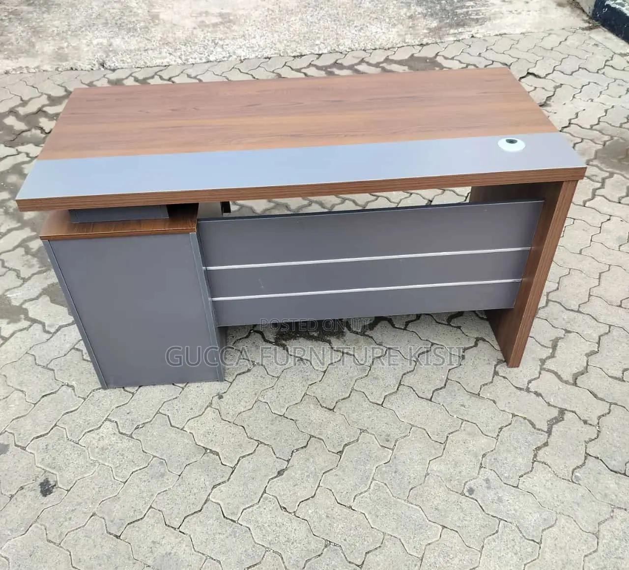 Office Desk; 1.4M Executive Office Desk With Storage