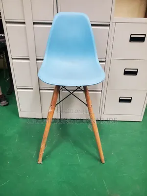 Skyline Eames-Style Barstool