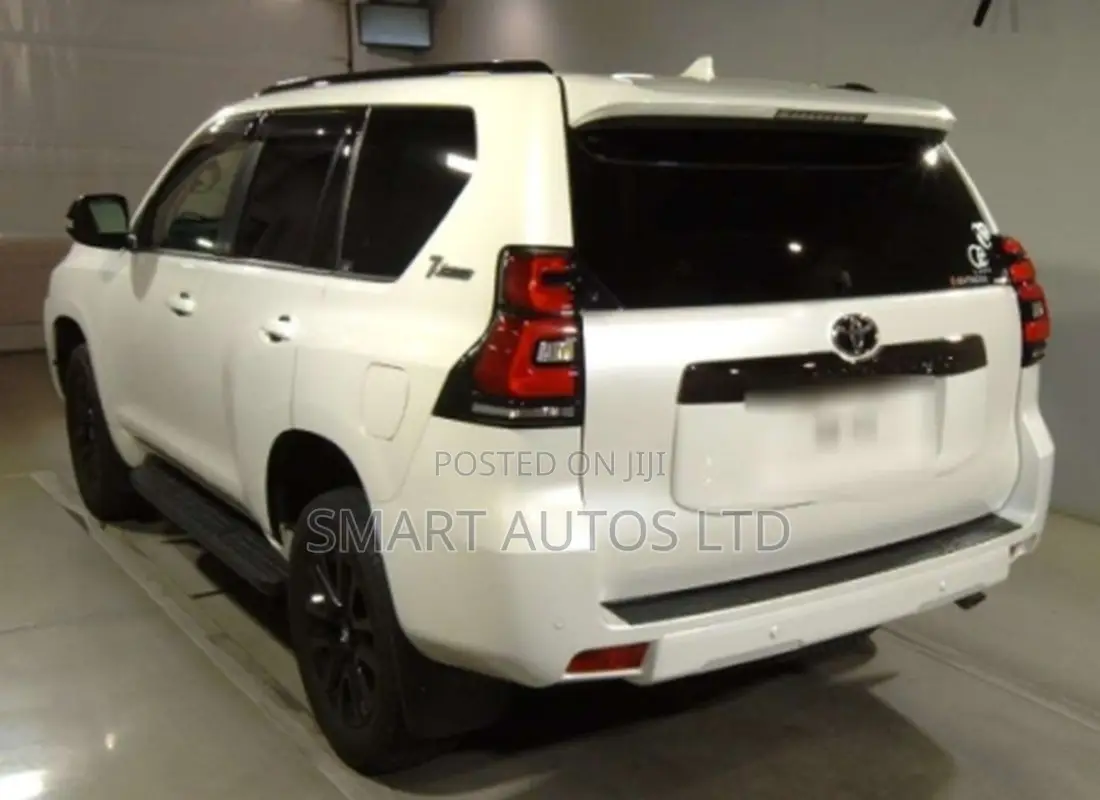 Toyota Land Cruiser Prado 2022 Pearl