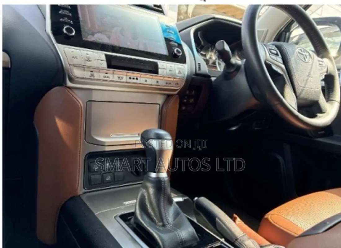 Toyota Land Cruiser Prado 2022 Pearl