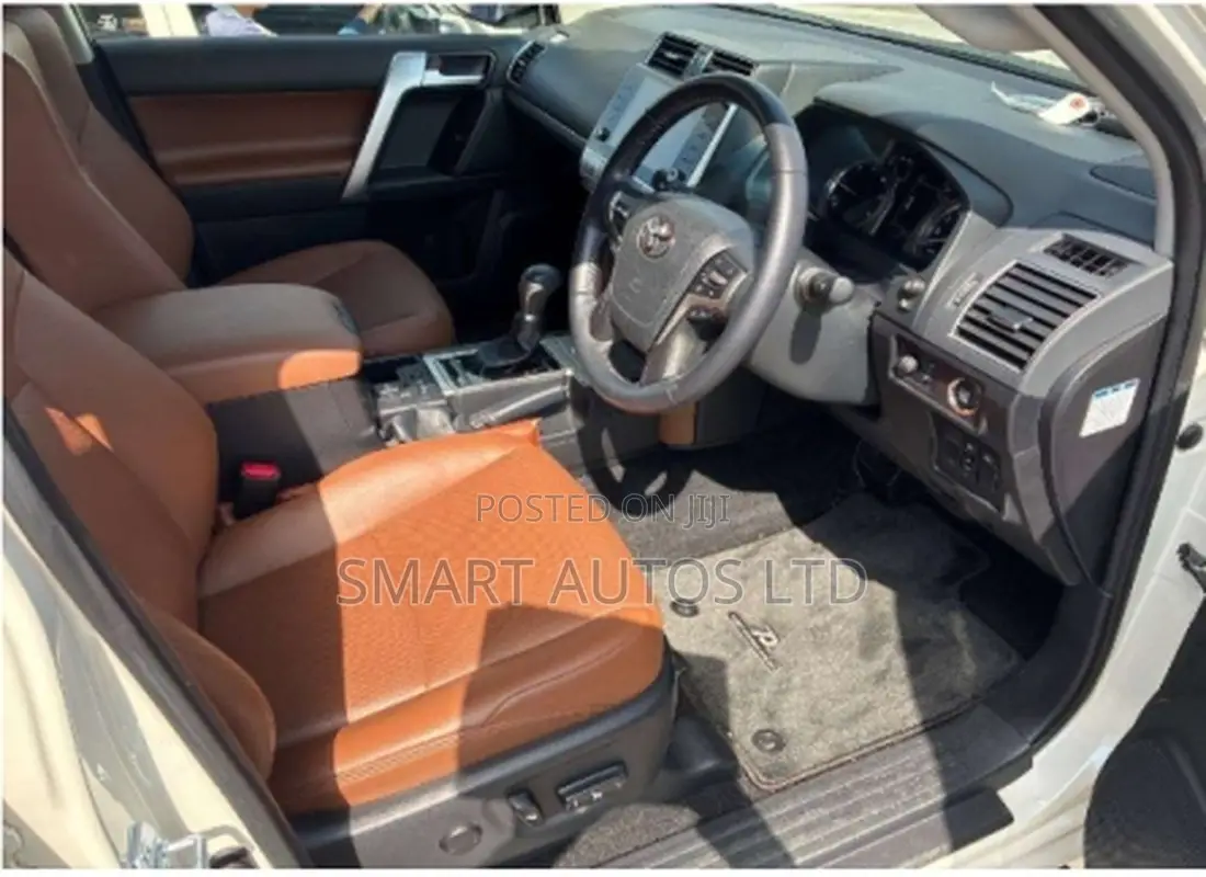 Toyota Land Cruiser Prado 2022 Pearl