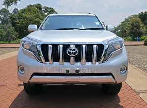 Toyota Land Cruiser Prado 2012 Silver