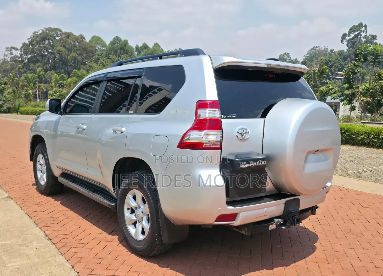 Toyota Land Cruiser Prado 2012 Silver