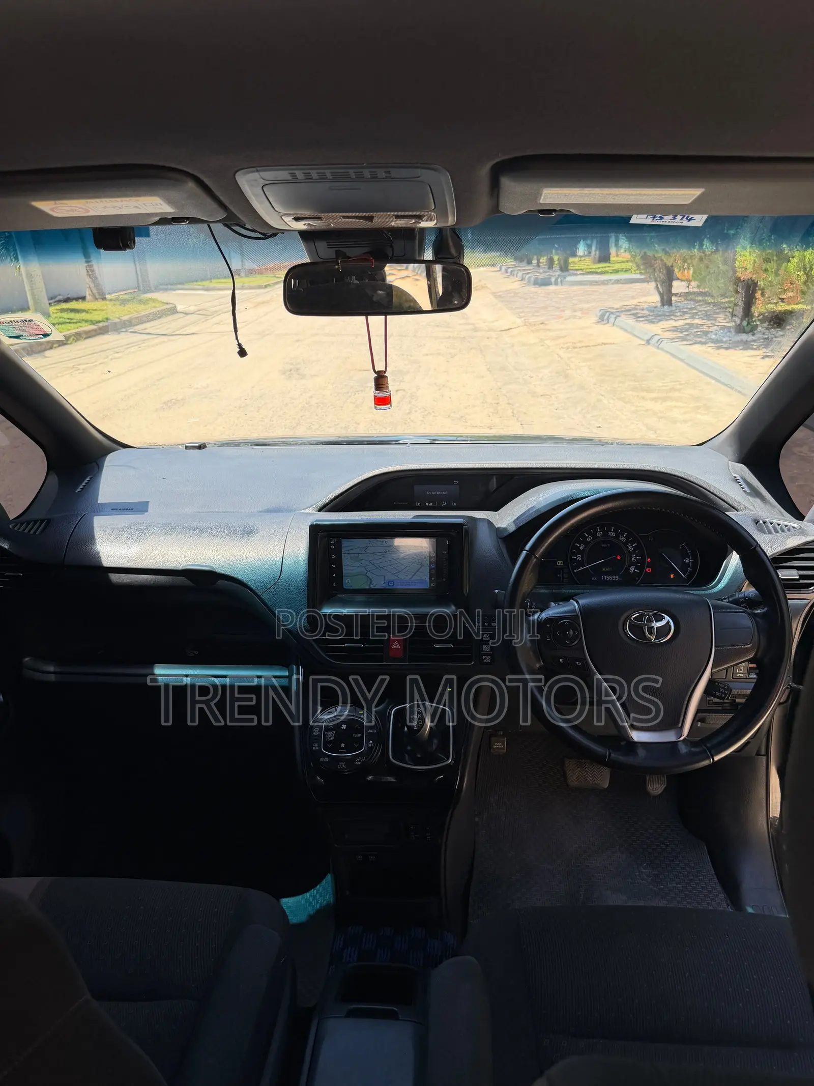 Toyota Noah 2018 Black
