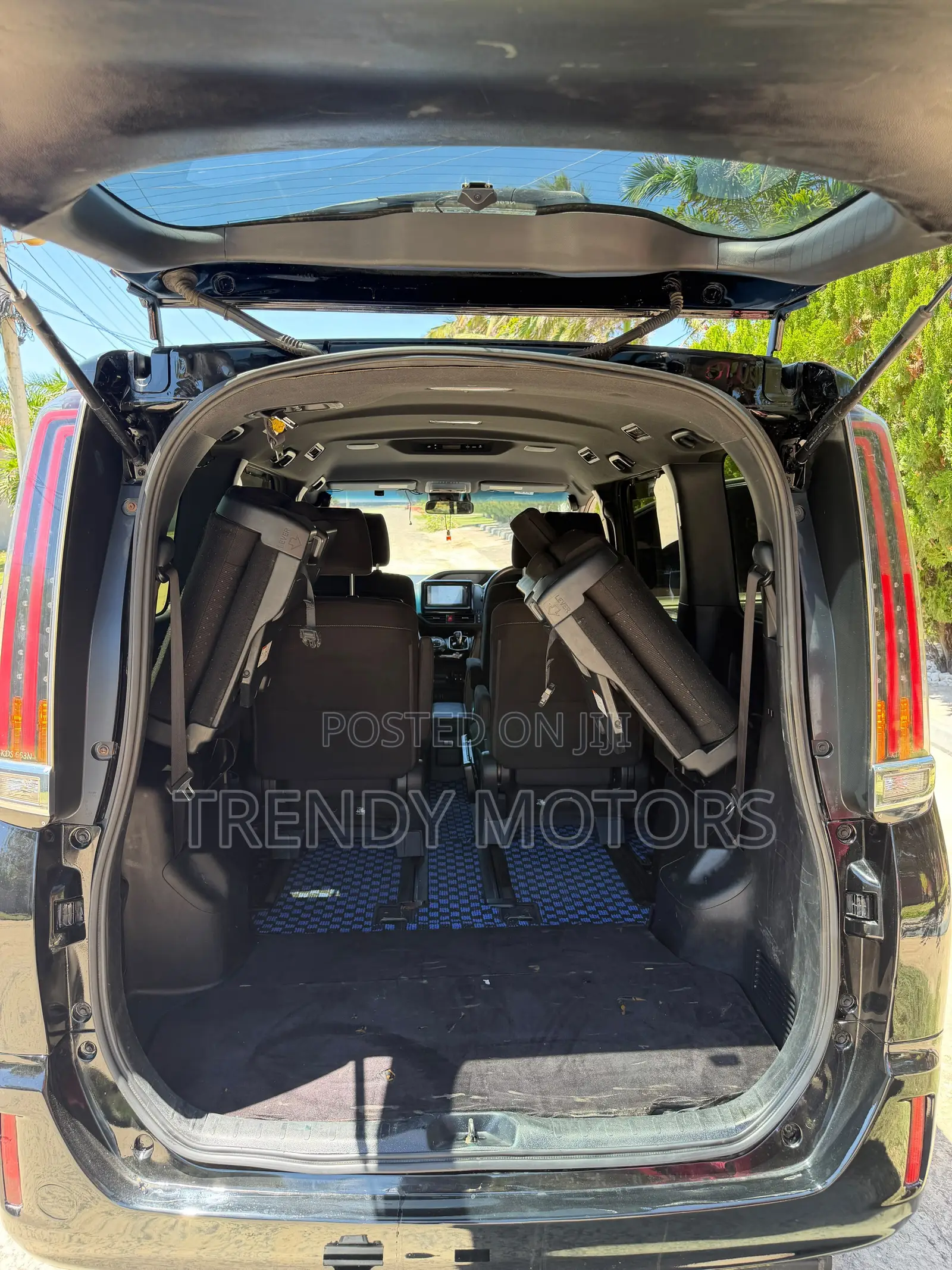Toyota Noah 2018 Black