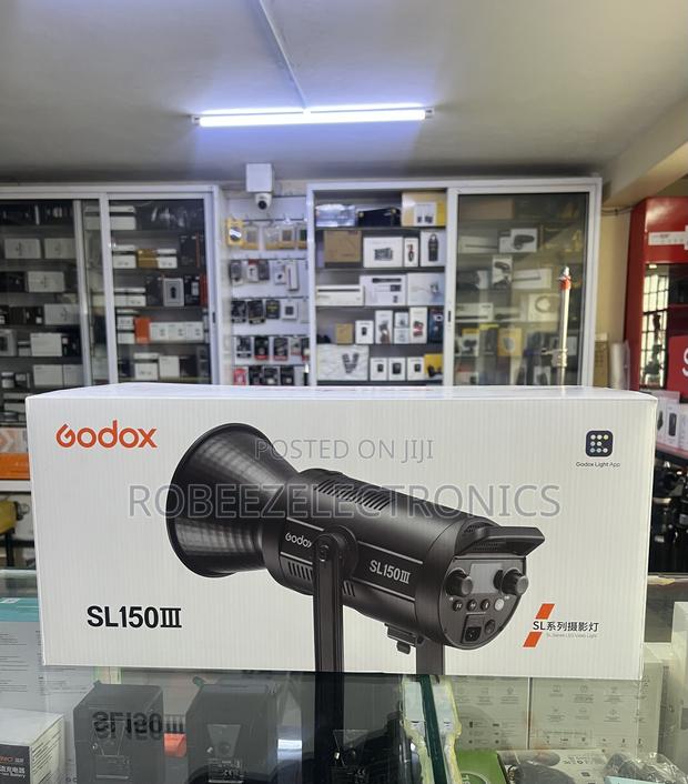 Godox SL-150W III LED Video Light (Daylight-Balanced)