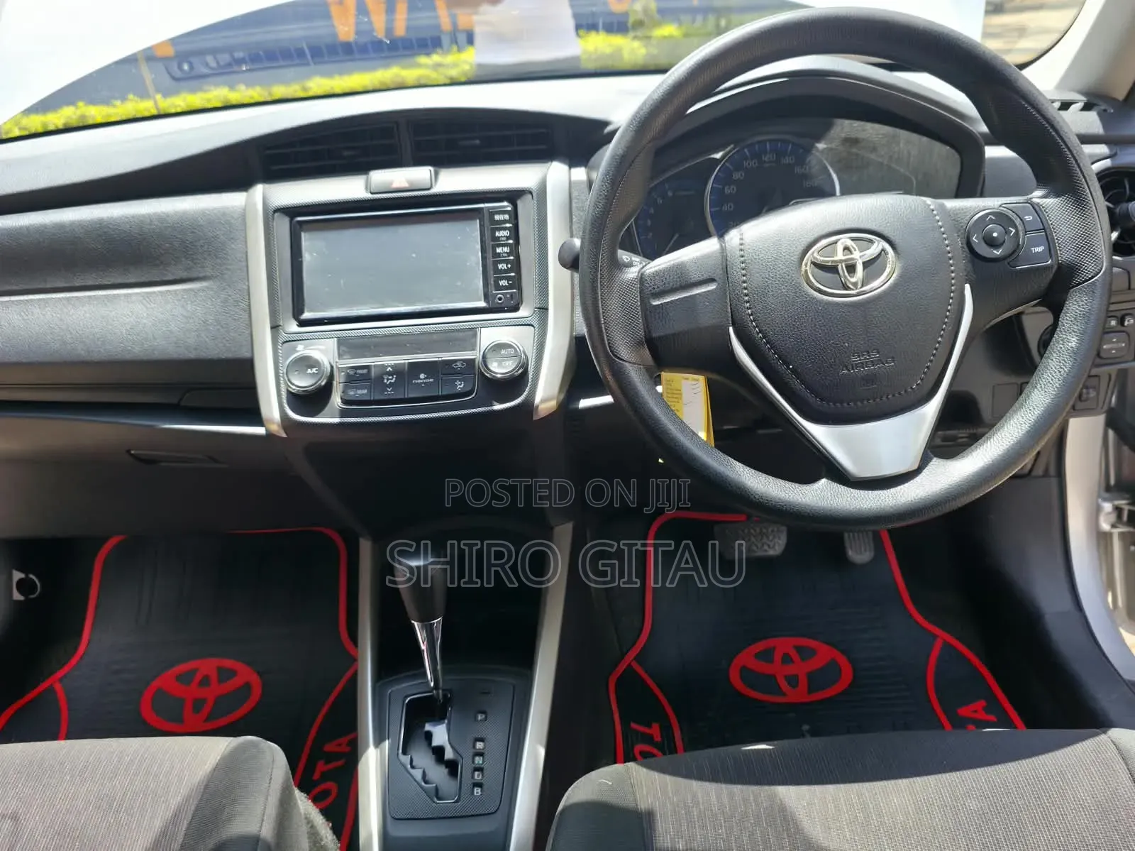 Toyota Corolla Fielder 2018 Silver