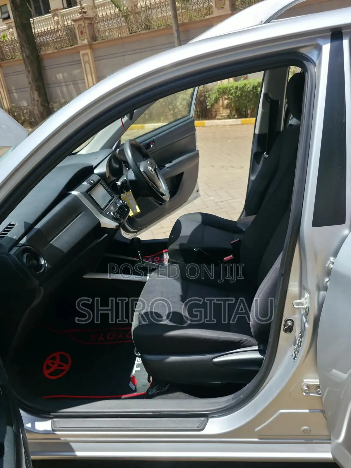 Toyota Corolla Fielder 2018 Silver