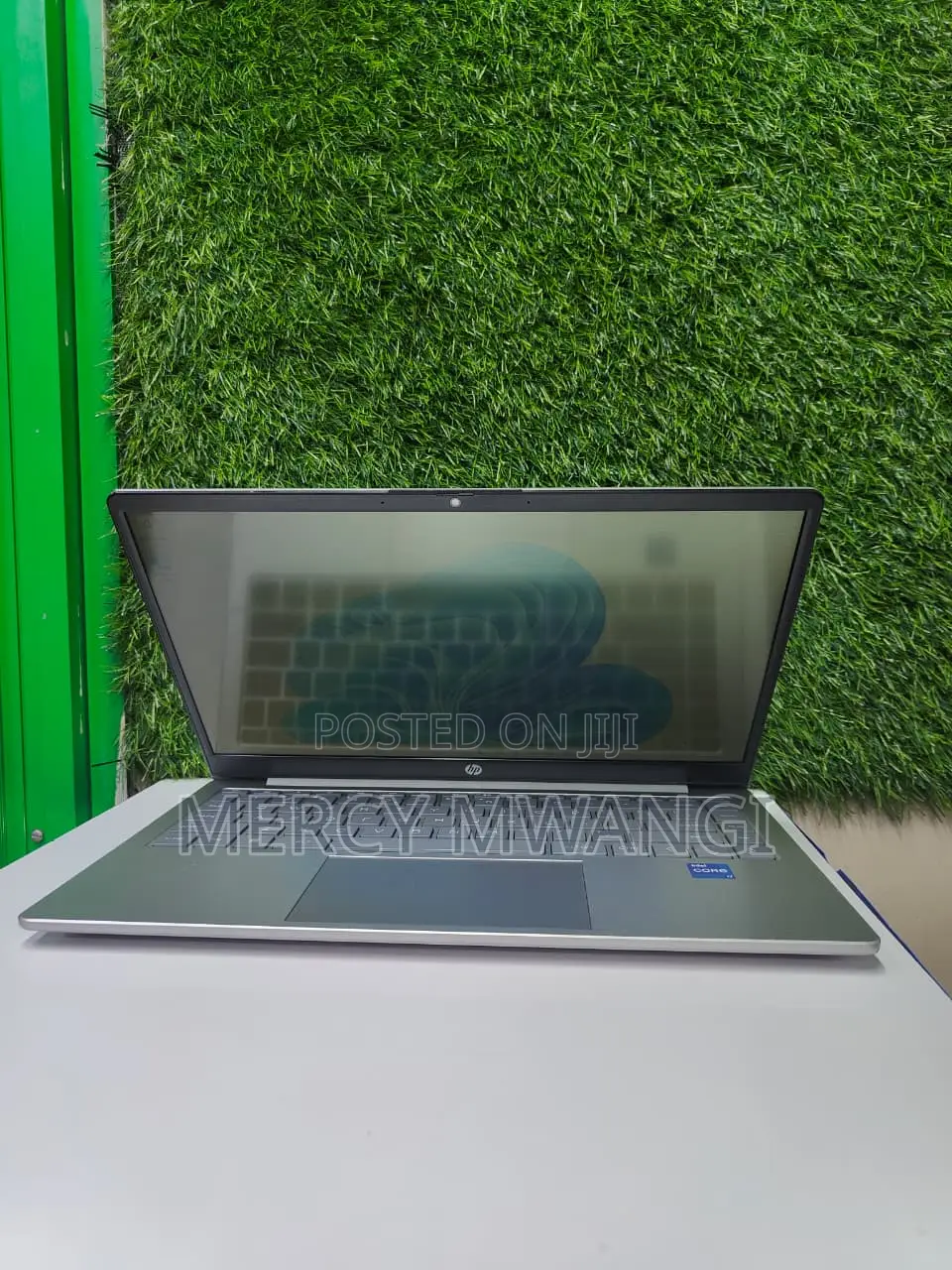 Laptop HP 250 G10 8GB Intel Core i7 SSD 256GB