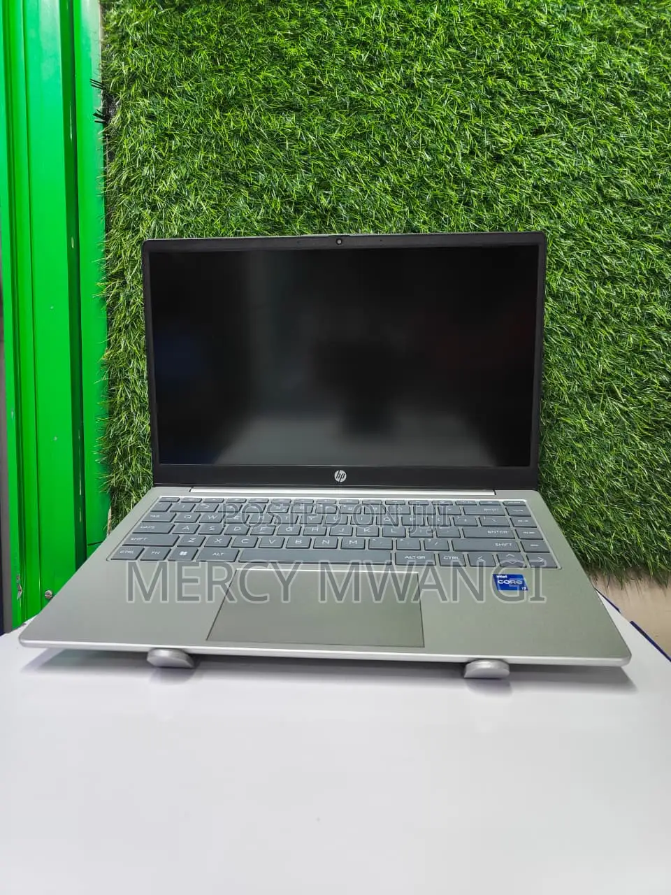Laptop HP 250 G10 8GB Intel Core i7 SSD 256GB
