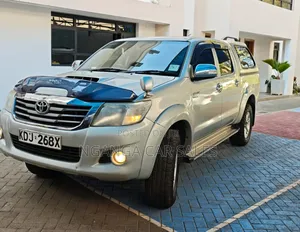 Toyota Hilux 2015 Silver