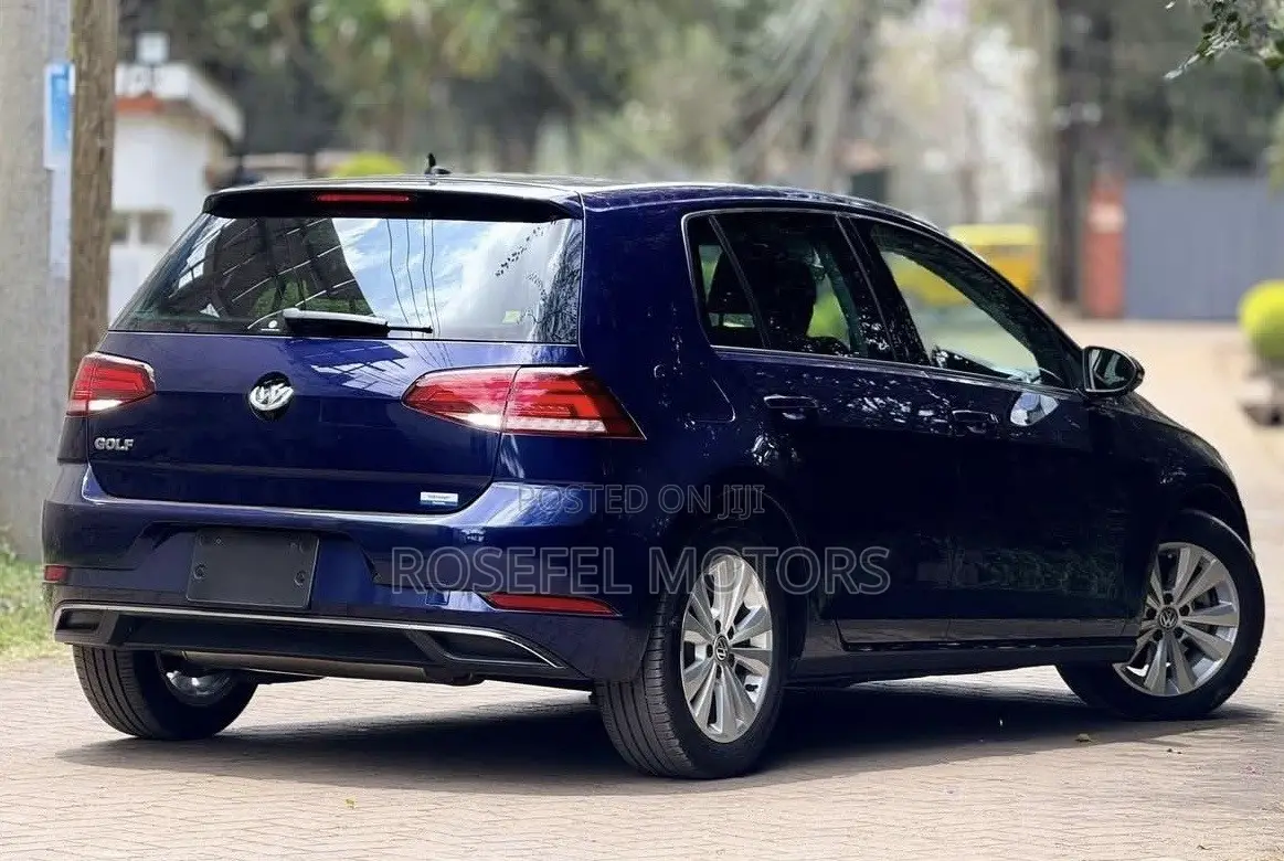 Volkswagen Golf TSI S FWD 2018 Blue