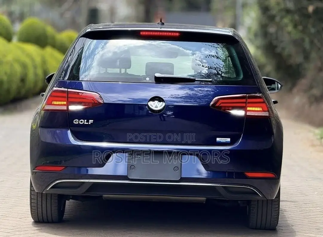 Volkswagen Golf TSI S FWD 2018 Blue