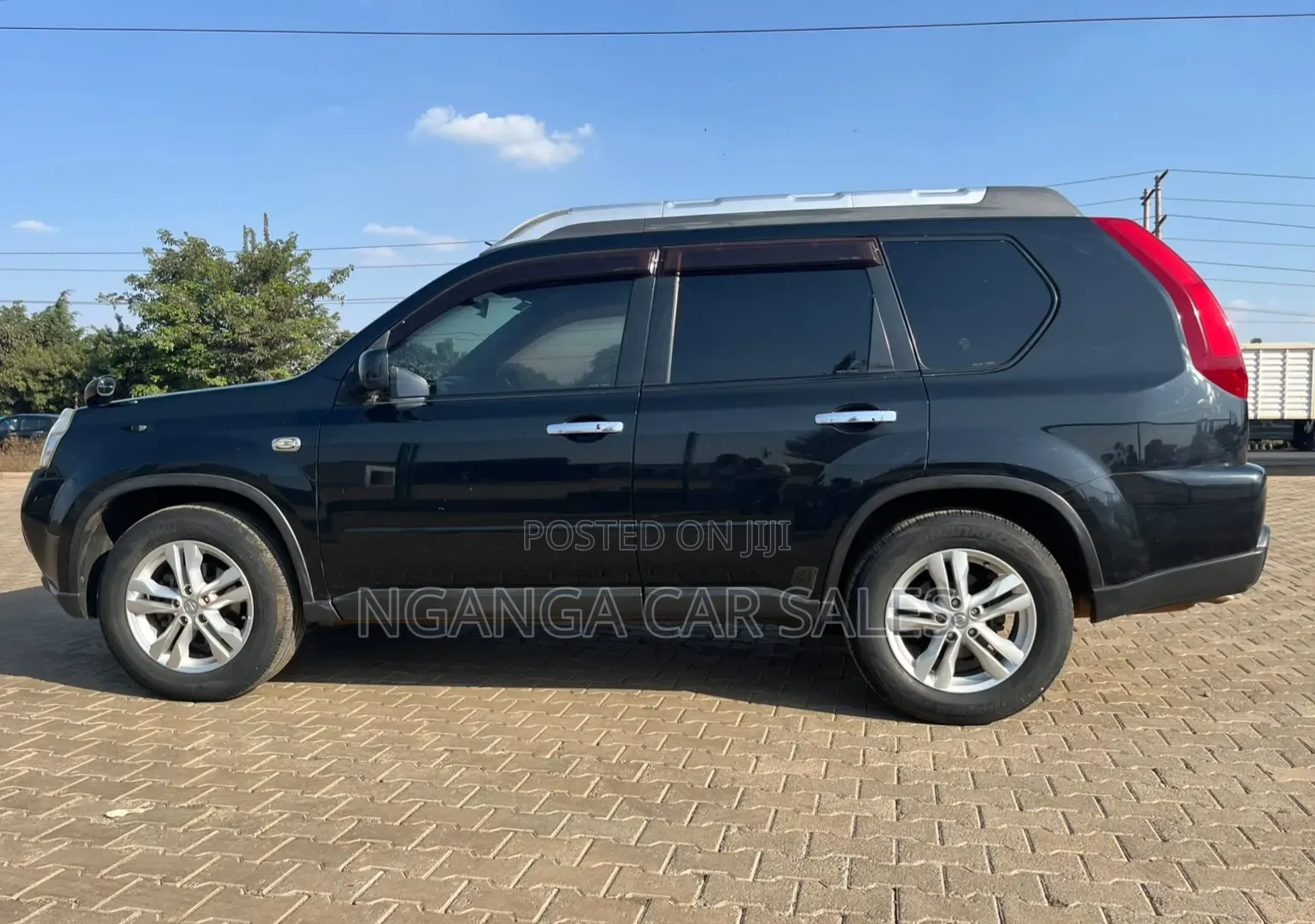 Nissan X-Trail 2010 Black