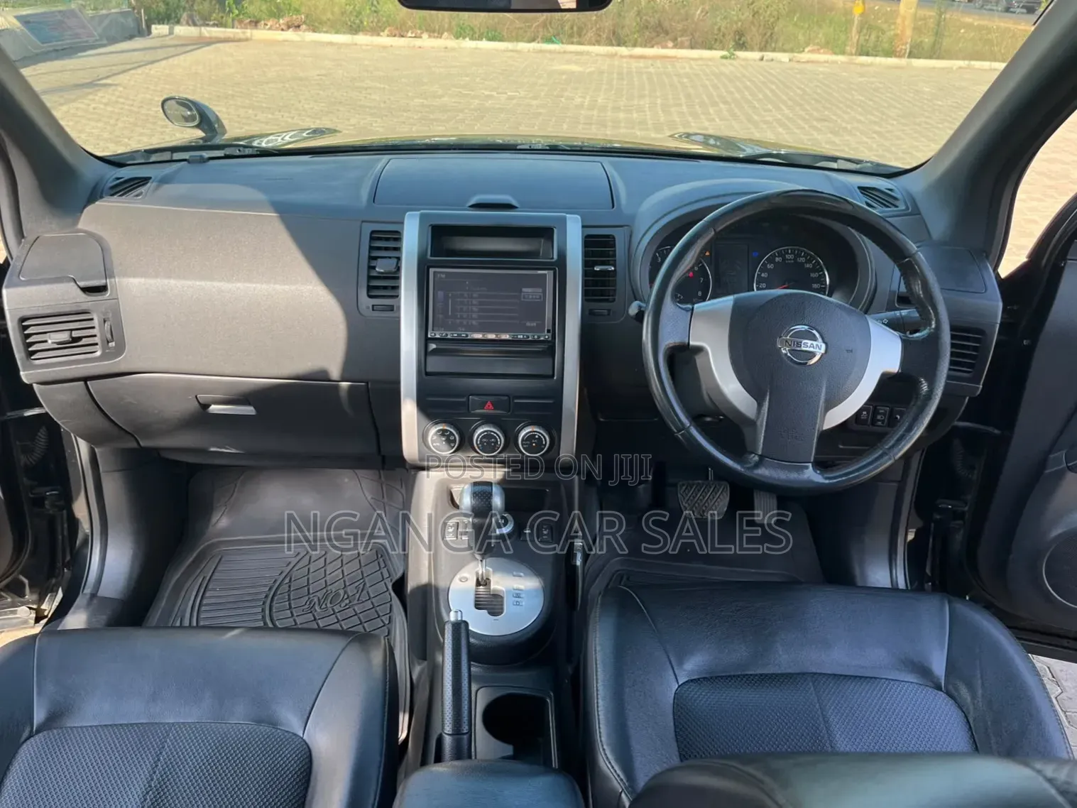 Nissan X-Trail 2010 Black